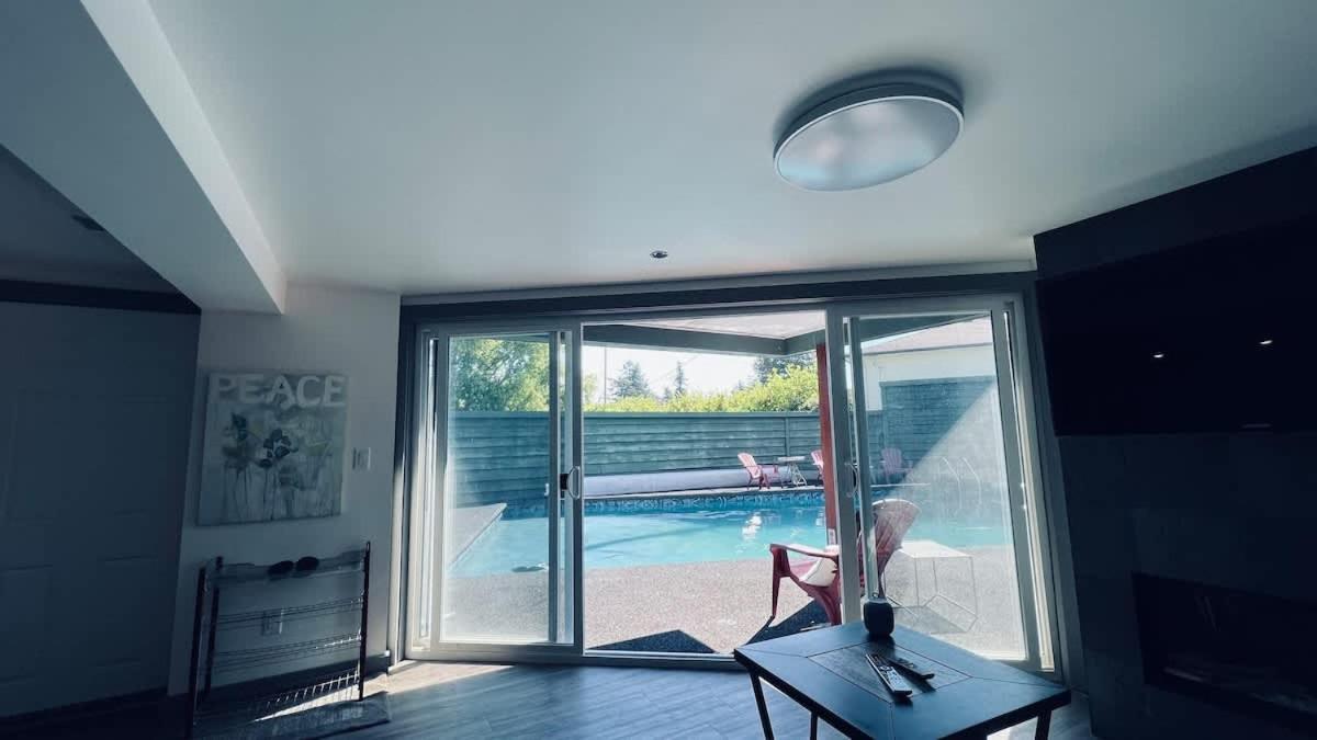 Tranquil Oasis 2 Bedroom Suite With Pool View Victoria Exterior photo